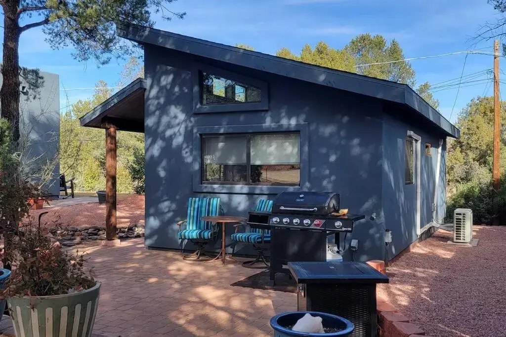 Serene New Build,1 bdrm guesthouse in Red Rock Country in W. Sedona