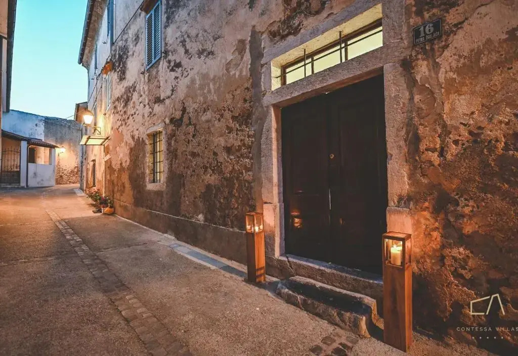 Galija Luxury Suites