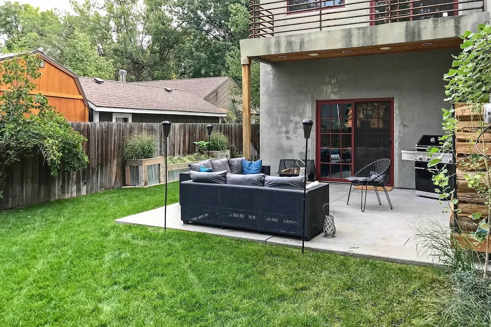Custom Home < 2 Mi to Downtown Boise