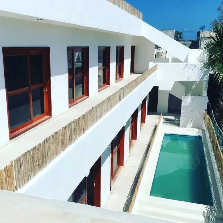Hotel Lavi