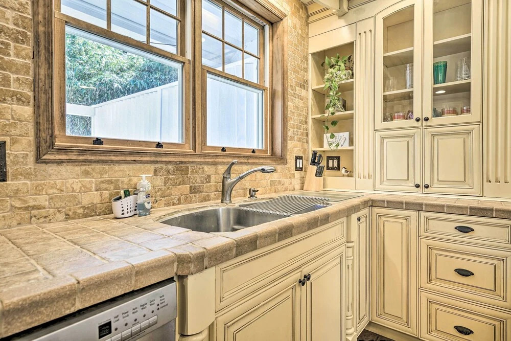 Idyllic Atlantic City Home - 1 Block to Beach