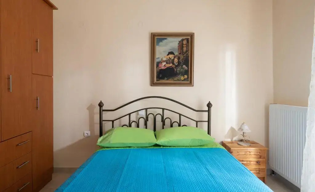 Thomai's apartment