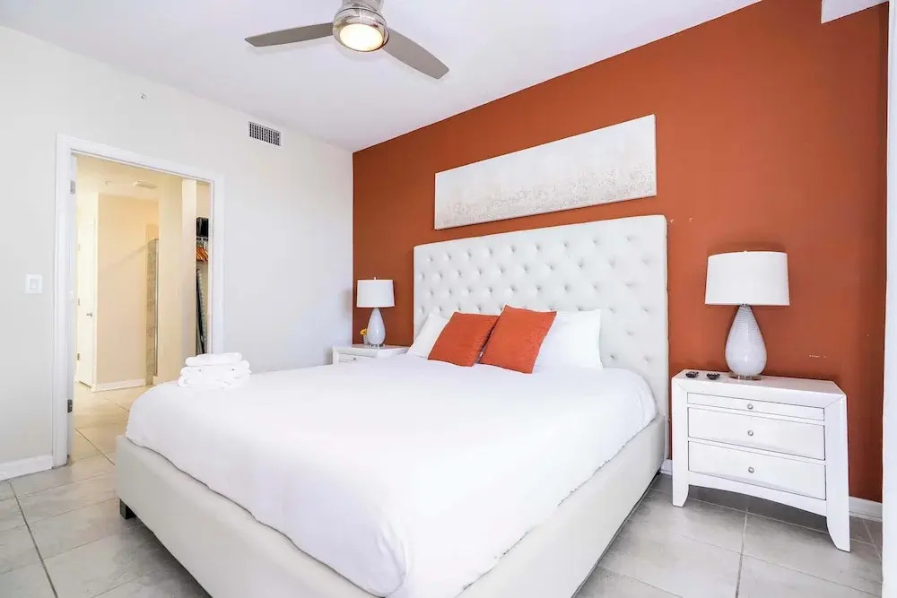 Stylish 2Br Condo By Disney Storey Lake 306 4731