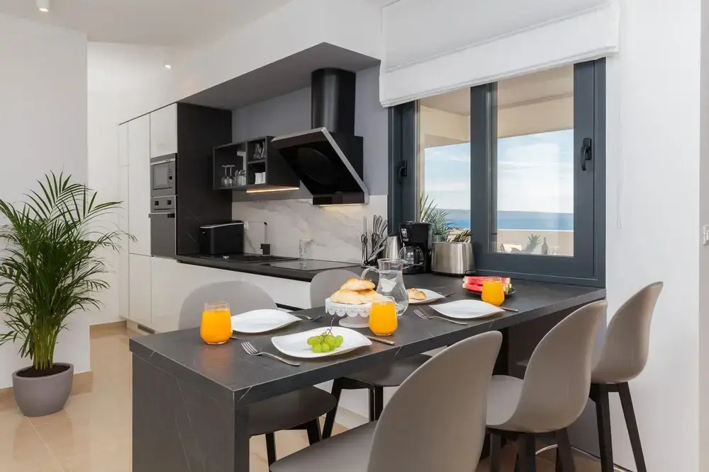 Villa Four Brothers - Penthouse Suite with Jacuzzi