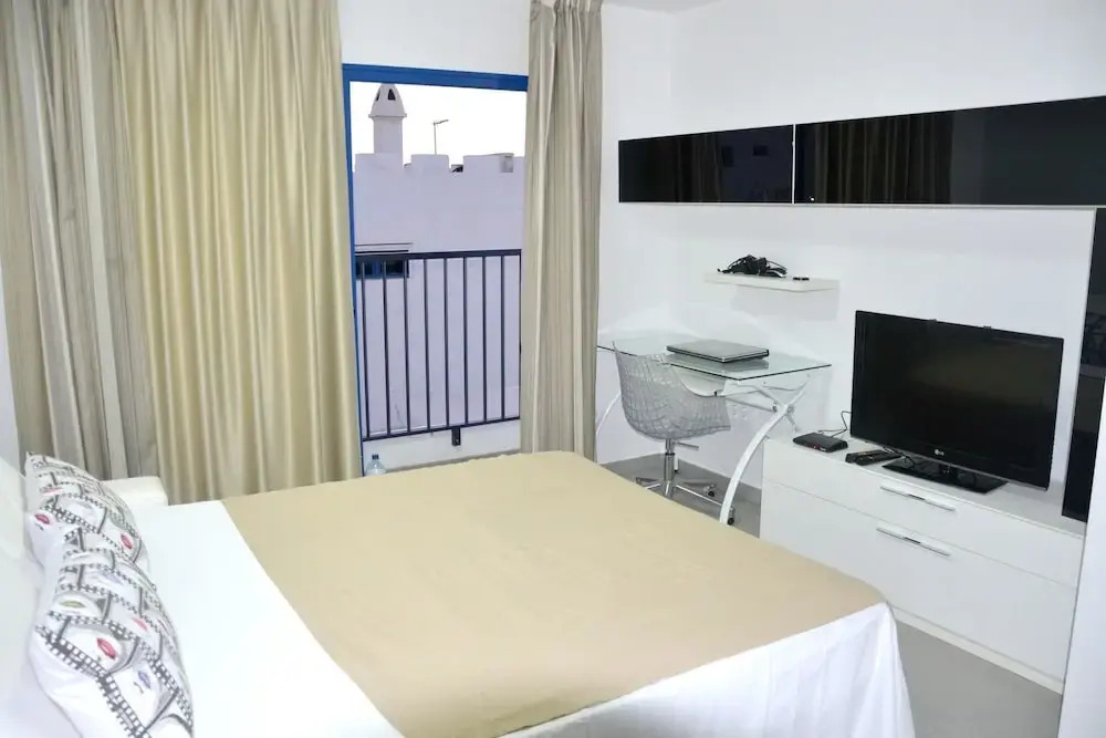 Apartment With 2 Bedrooms in Maspalomas, With Pool Access, Furnished T