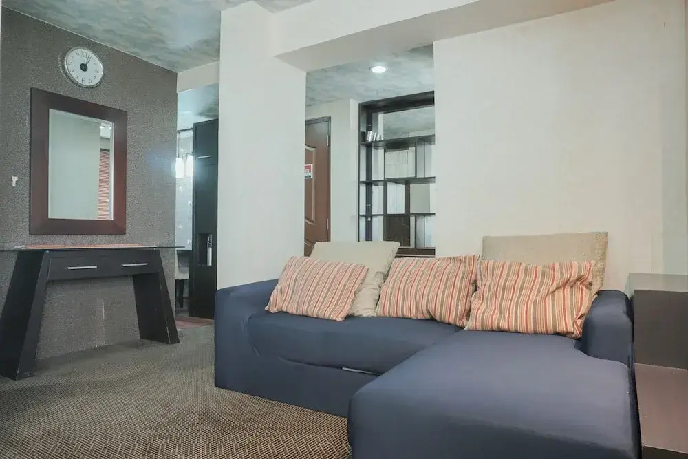 2BR Apartment at Great Western Resort near Shopping Mall