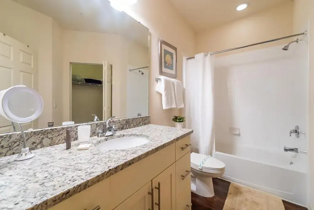 November Special at WL 4 Bed 3 Bath ID: 256178