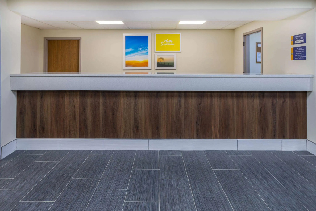 Days Inn by Wyndham Grayson