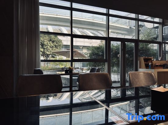 100 meter Hotel (Changsha High Speed Railway South Station East Square Branch)