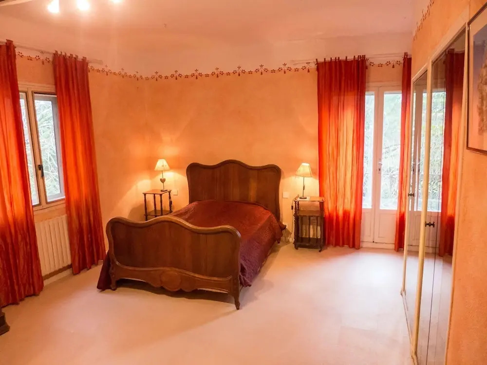 Spacious Holiday Home in Narbonne With Swimming Pool