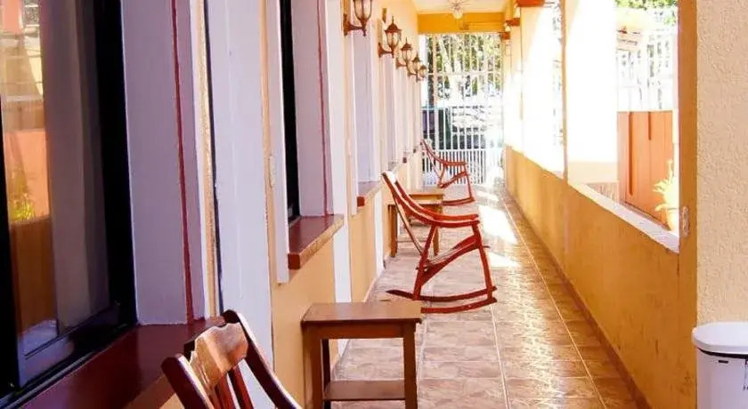 Uw Oasis Hotel