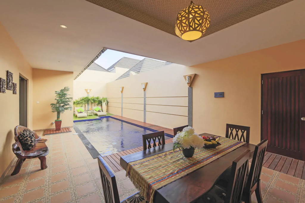 Flamingo Dewata Suite