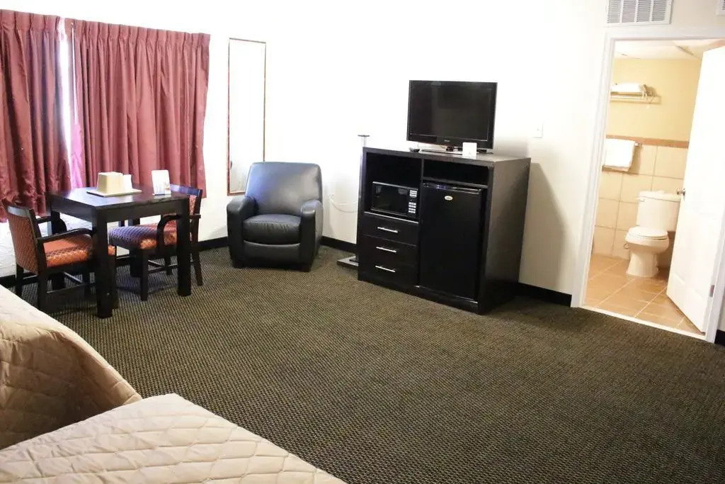 Cozy Crest Motel