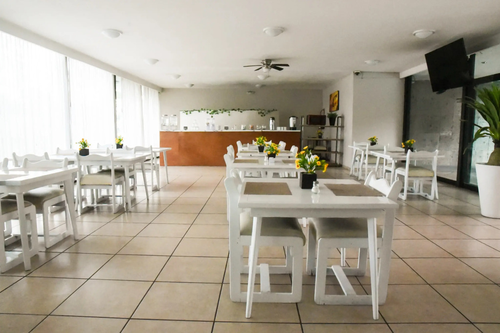 Hotel Expo Plaza Business and Family Guadalajara