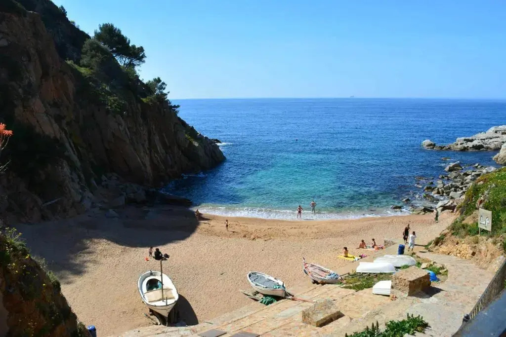 Apartamento Miquel 2 centro de Tossa de Mar 4 personas con wifi y parking