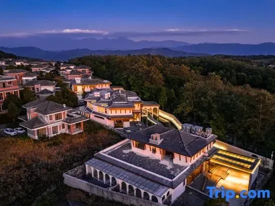 Sankei Yijie · Forest Oxygen Hot Spring Secluded Retreat
