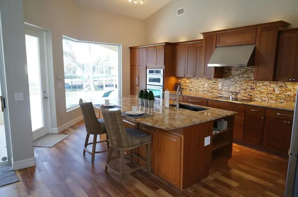 Capri - Every Master Chiefs Dream Kitchen 1016