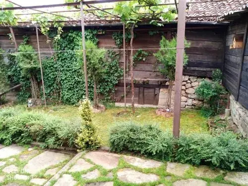 Guest House Strumena