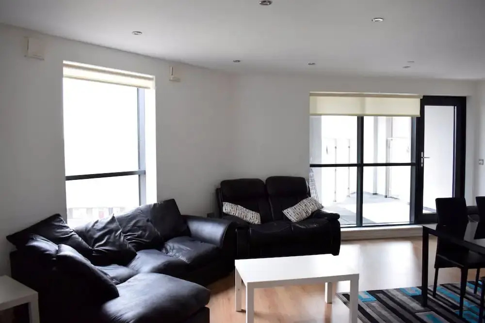 Bright and Spacious Apartment near London Bridge