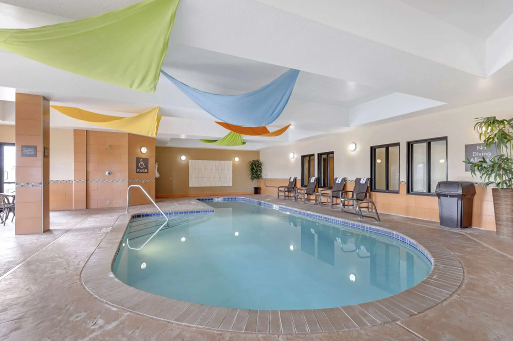 Comfort Inn & Suites Brighton Denver NE Medical Center