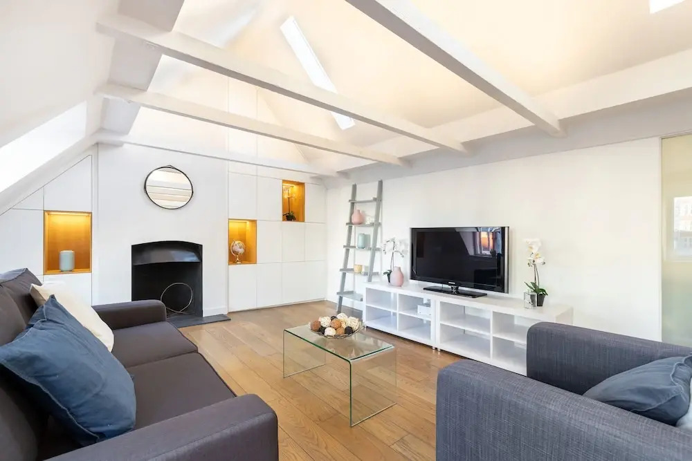 Prime Location Kensington Apartments