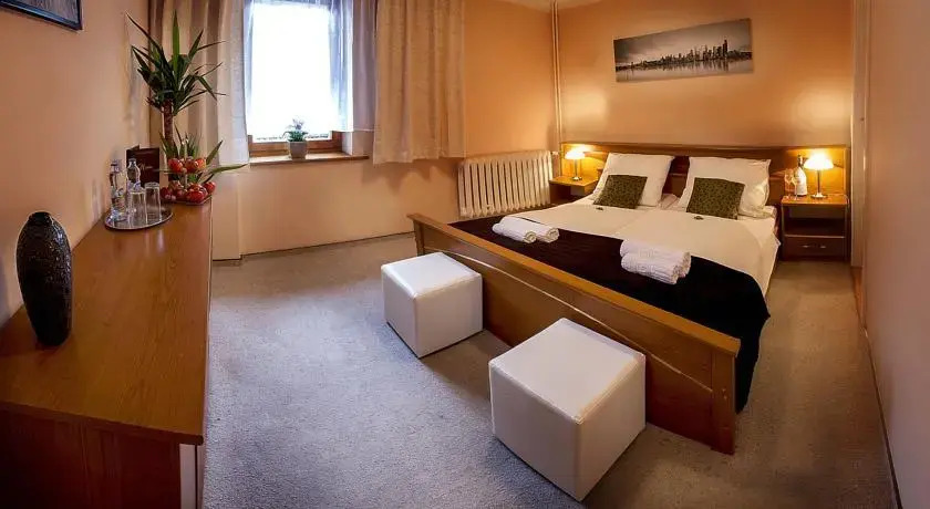 Wyższa Brama Hotel