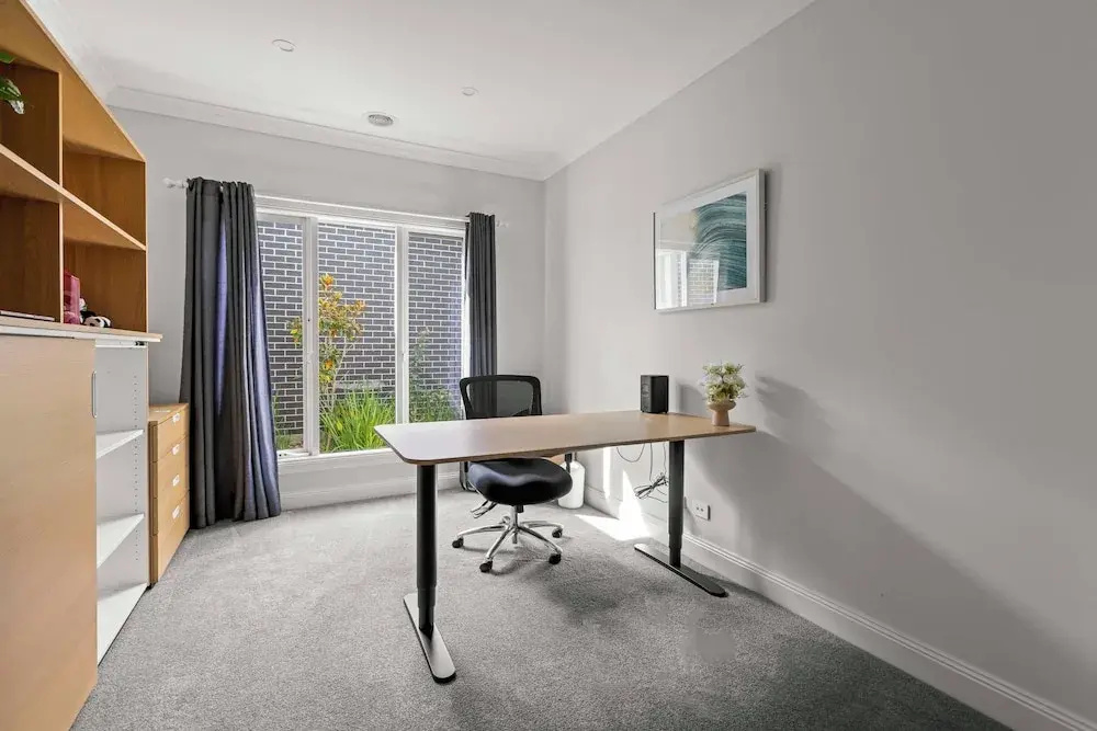 StayAU Contemporary 5BRM Families Home Point Cook
