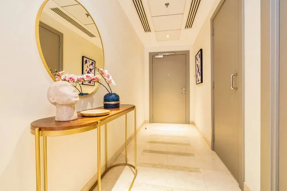 Luxurious 1B With Opera & fountains views