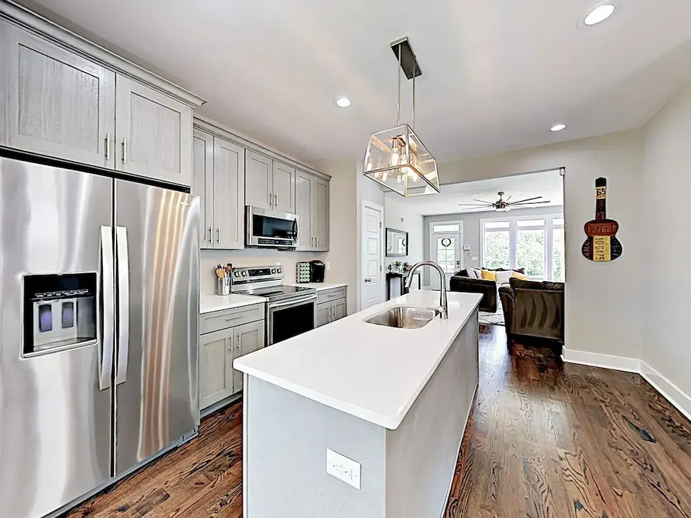 1263 Nashville - 4 Br Home