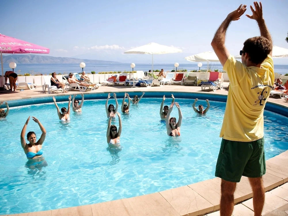 Elegant Resort Stay for 4 in Jelsa