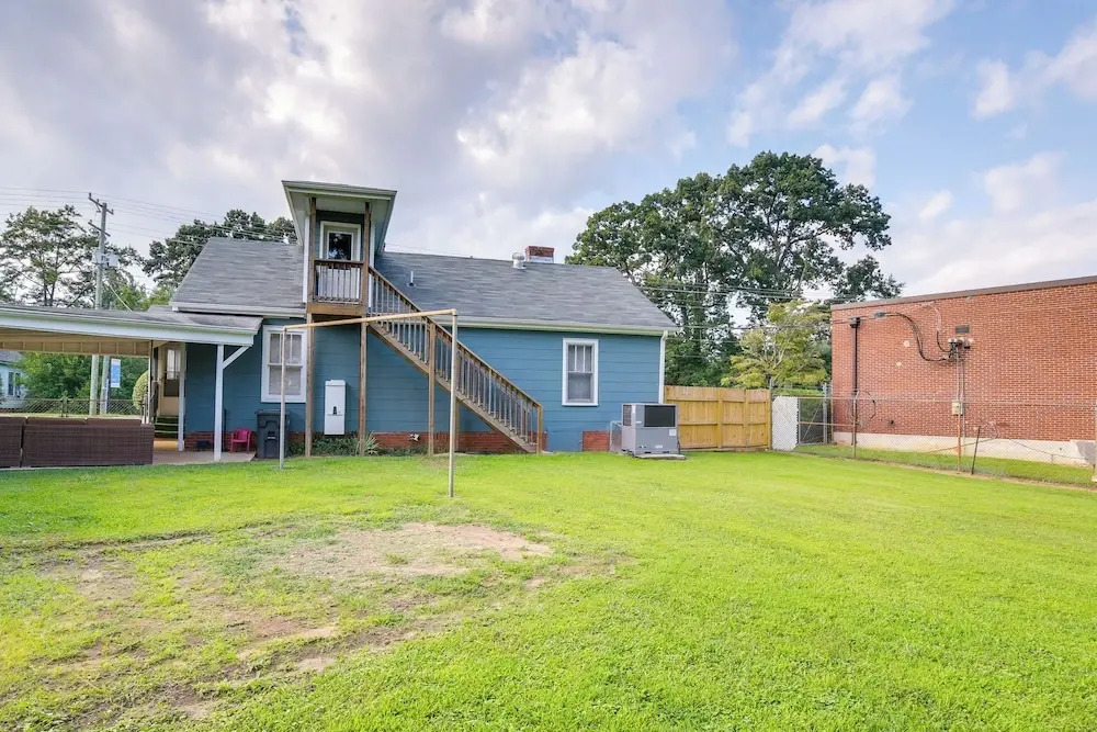 Pet-friendly Travelers Rest Home w/ Covered Patio