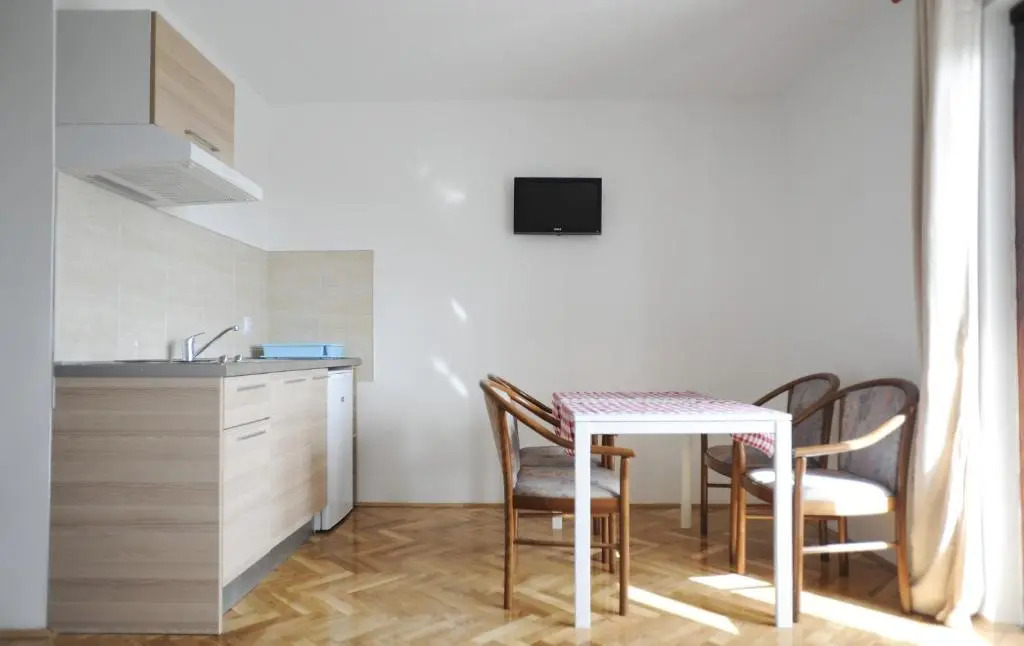 Apartments Deli