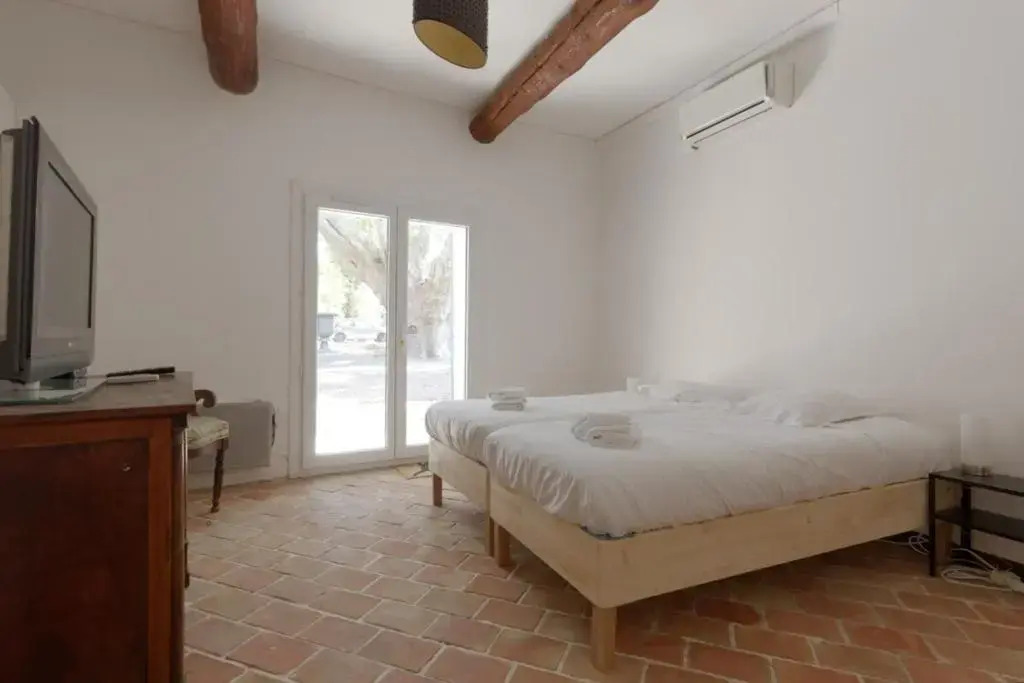 Charming farmhouse in a quiet area with a parking in the courtyard