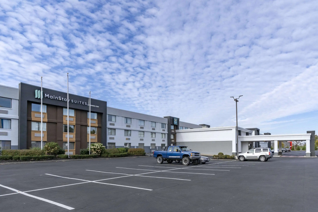 MainStay Suites Lexington I-75