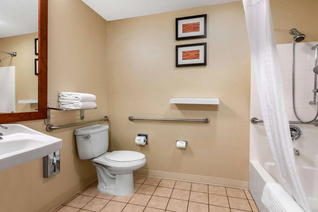 Comfort Inn & Suites Murrieta Temecula Wine Country