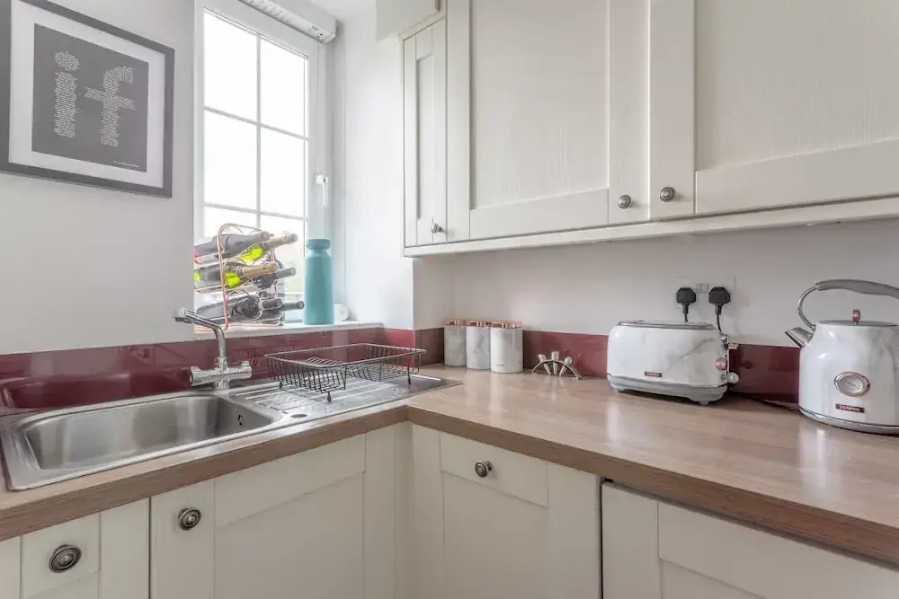 Stylish 2 Bedroom Flat With Views of The Shard
