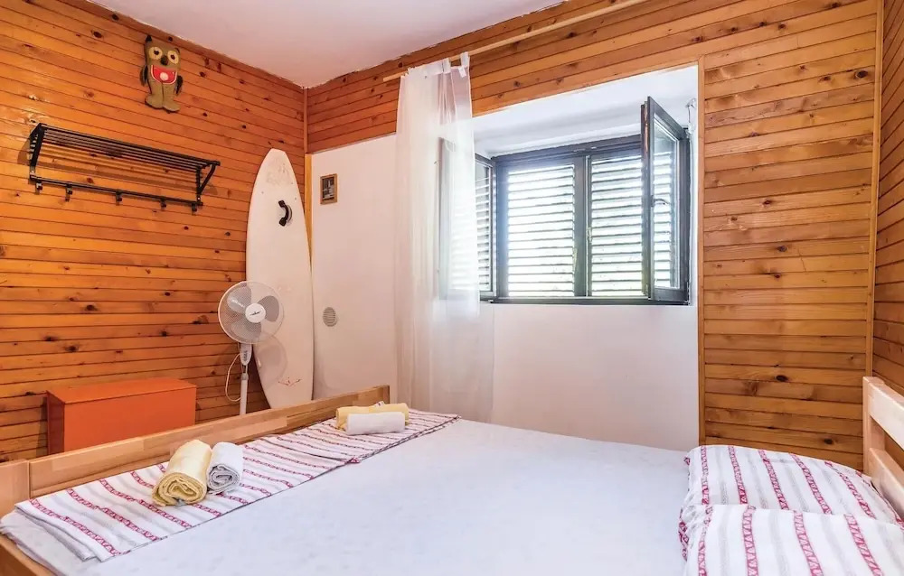 Awesome Apartment in Novi Vinodolski With 2 Bedrooms and Wifi