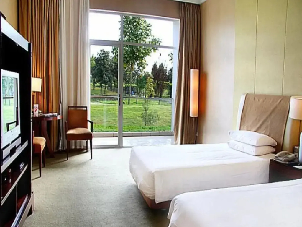 Starway Hotel