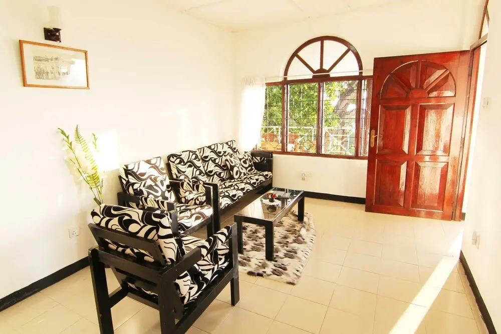 2in1 Kandy Hostel