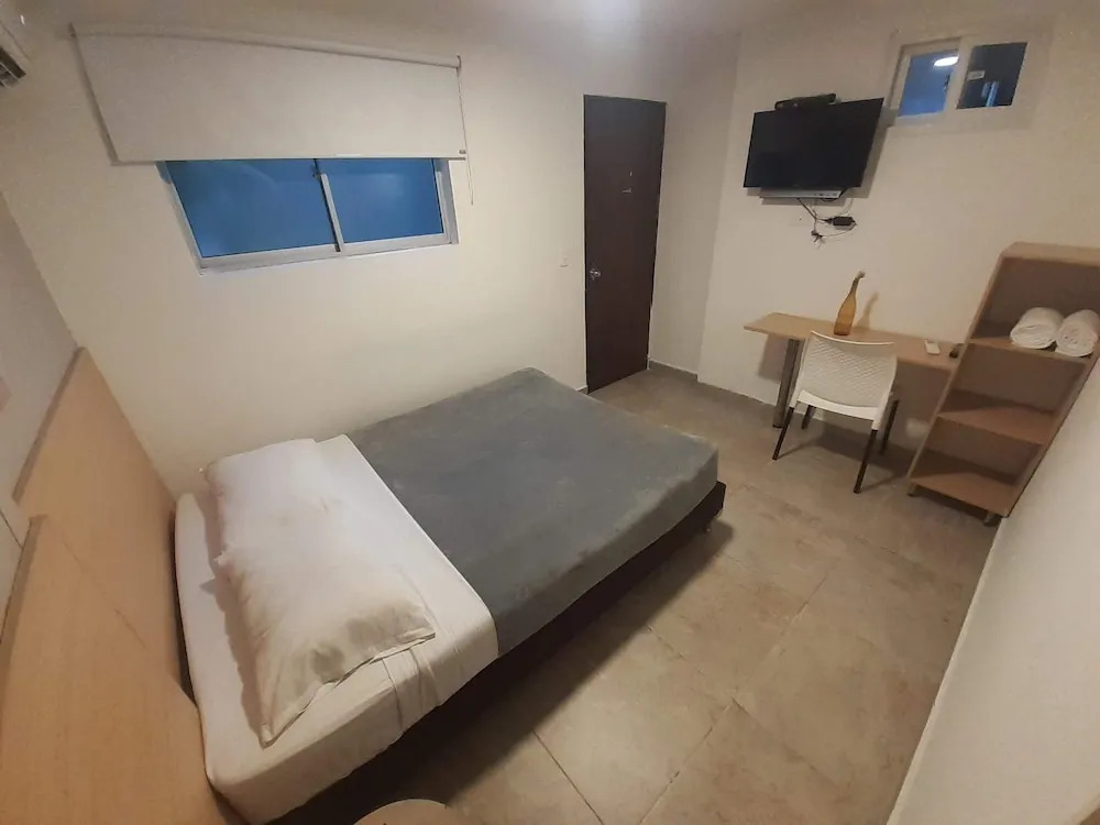 Primavera Hotel