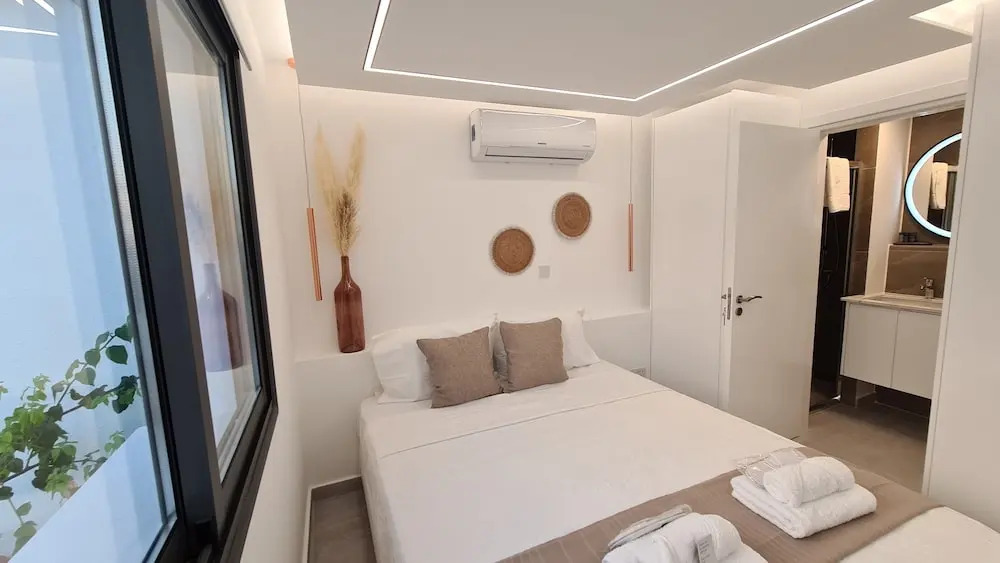 Phaedrus Living Venus Seaview Lighthouse Villa