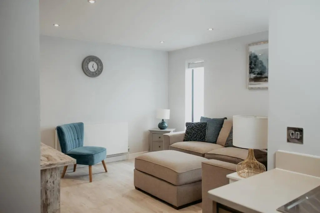2 The Mews, Upper Bath Street