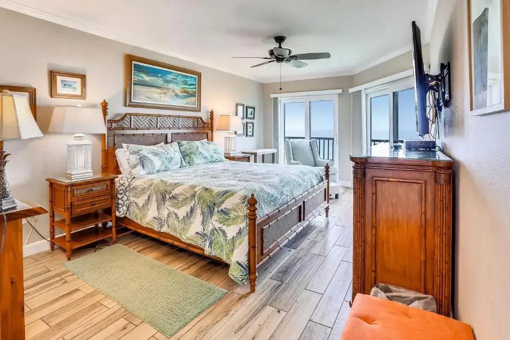 Land's End 11-405 Beach Front - Premier