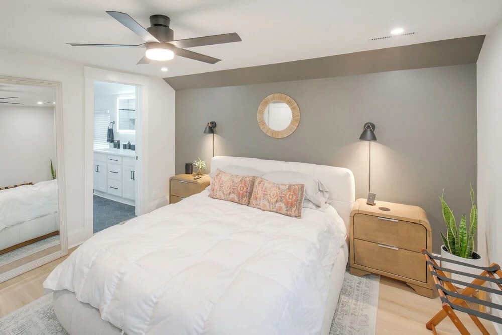 Tremont Retreat w/ Putting Green Near Downtown