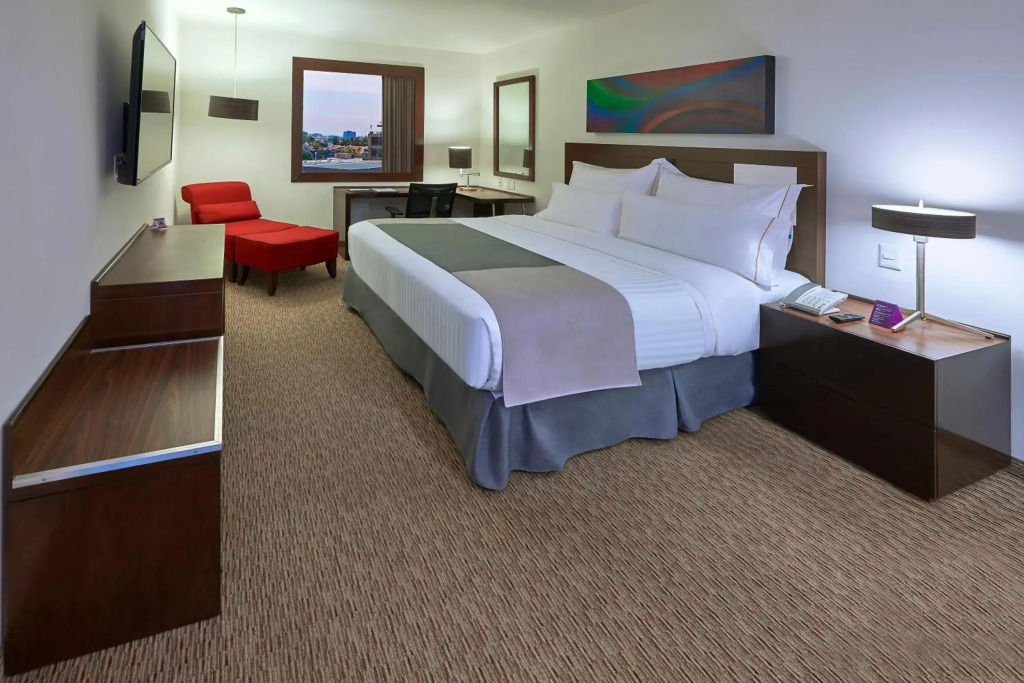 Holiday Inn Guadalajara Patria-Universidad by IHG