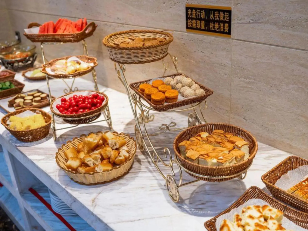 Wu Hua Tian Yue Hotel (Zhongwei Gulou South Street Branch)