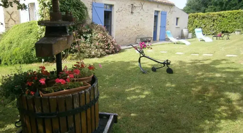 La Petite Folie