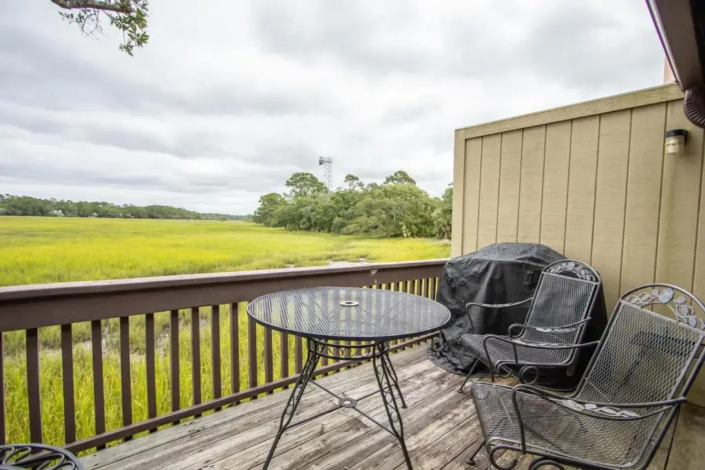 Cozy Marsh Villa w/ Amazing Views - Steps to Dining, Pools, & Beach