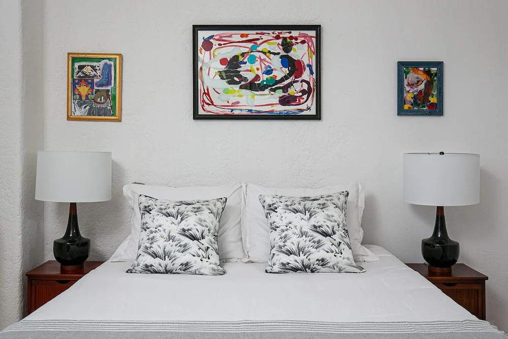 Beautiful Studio Near Hollywood! Sleeps 2!
