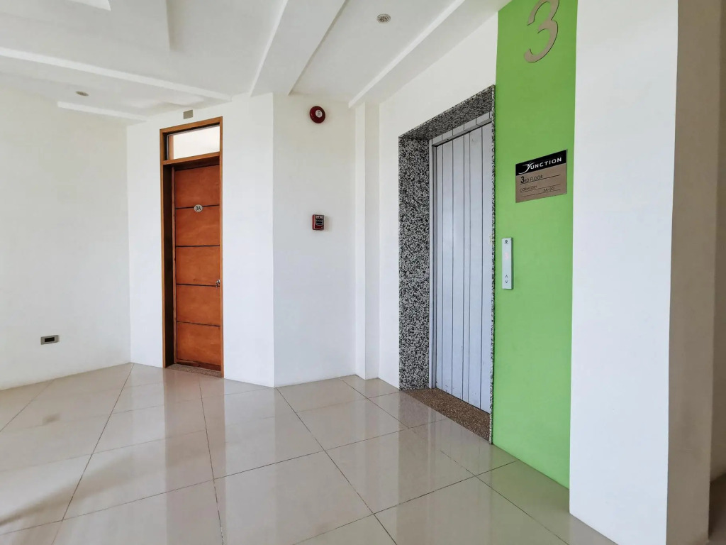 RedDoorz Plus near Bangko Sentral Ng Pilipinas Davao
